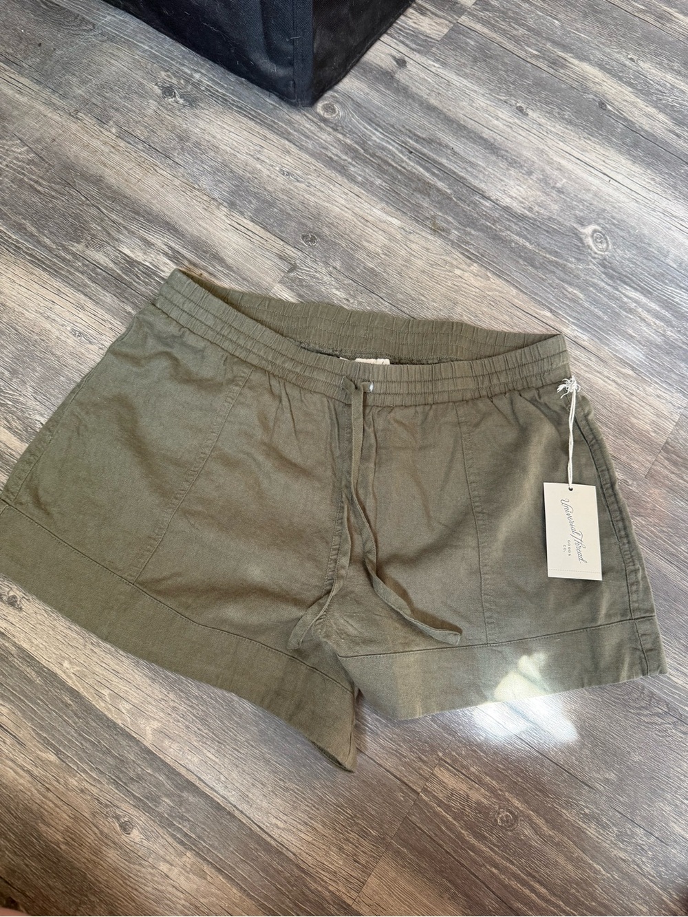 Universal Thread Olive Pull-On High Waist Lounge Shorts